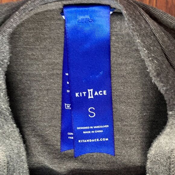 Kit & Ace Men's Gray Crew Neck T-Shirt Acrylic Rayon Blend Size Small - Picture 2 of 6